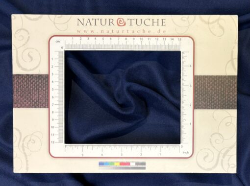 Light wool twill (indigo dark blue)