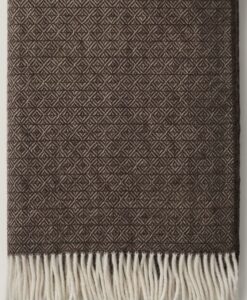Wool blanket with fringes - Image 9